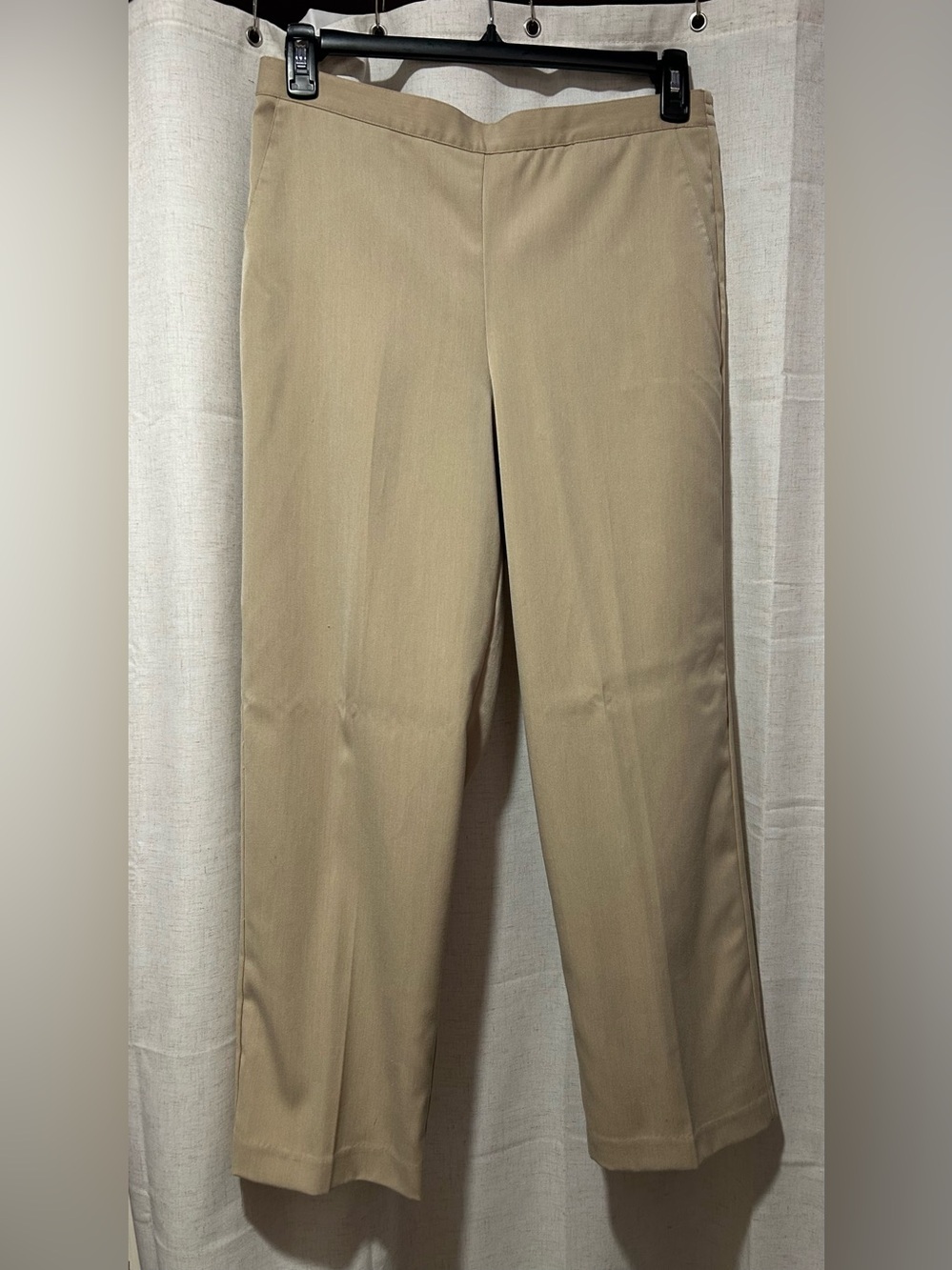 Alfred Dunner Women’s Khaki Straight-Leg Chinos